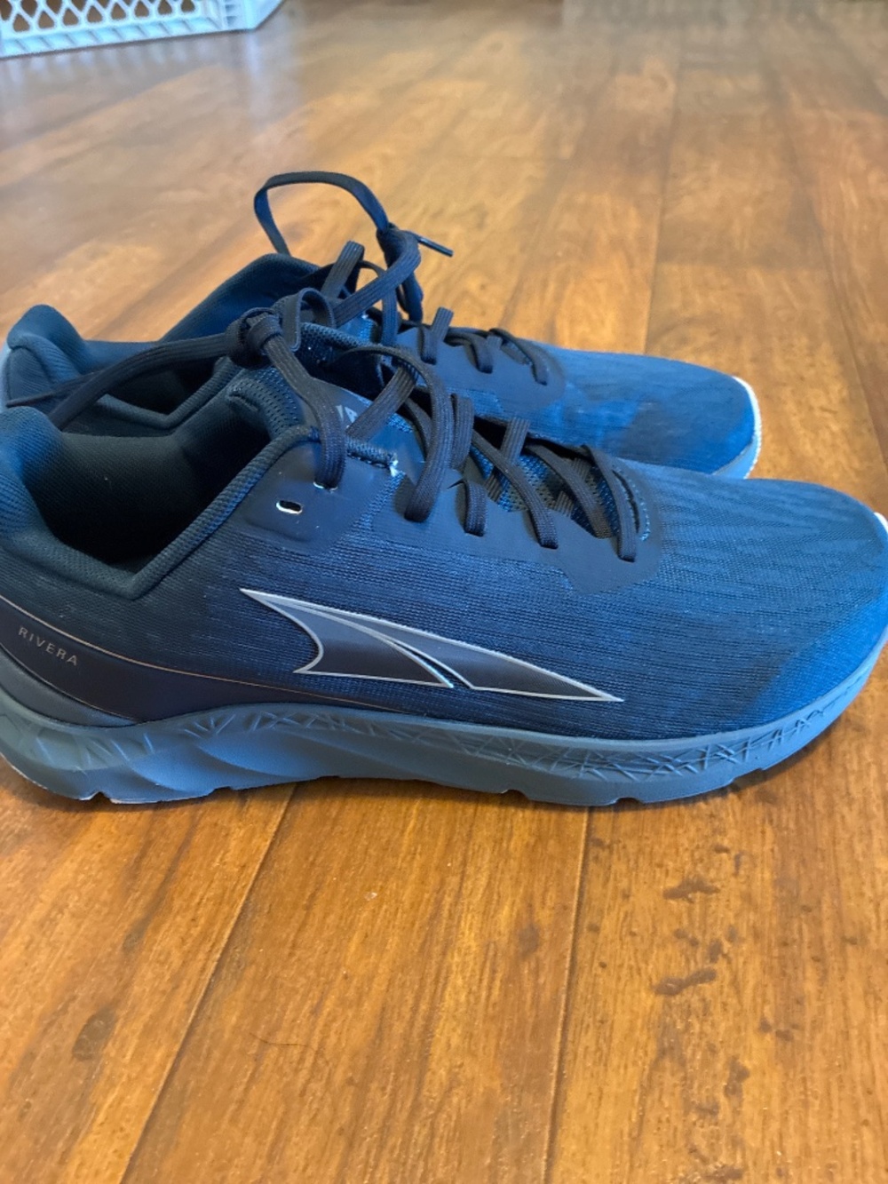 Altra Paradigm New without box, women's size 10 - Picture 7 of 7